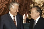 Президент России Борис Ельцин и бывший президент США Ричард Никсон во время встречи в Кремле, 1992 год