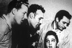 Джерри Ли Льюис, Карл Перкинс, Элвис Пресли и Джонни Кэш во время джем-сессии дома у Пресли в Грейсленде, архивный снимок