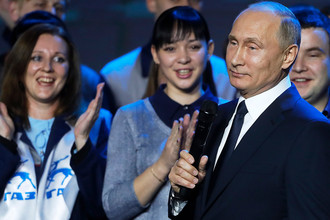 Владимир Путин на митинге, посвященном 85-летию Горьковского автомобильного завода в Нижнем Новгороде, 6 декабря 2017 года