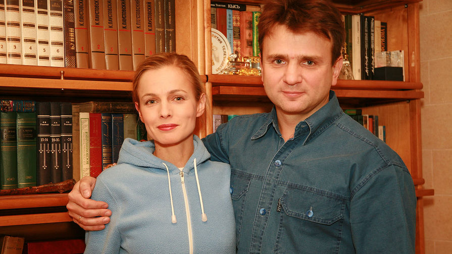 Телеведущий Тимур Кизяков и его супруга Елена, 2007&nbsp;год