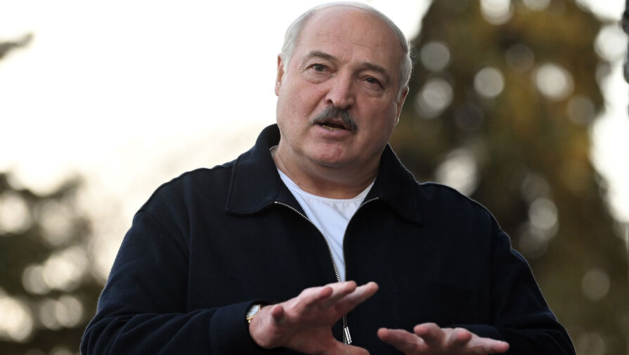 Лукашенко заявил, что мир как никогда близок к порогу ядерной войны