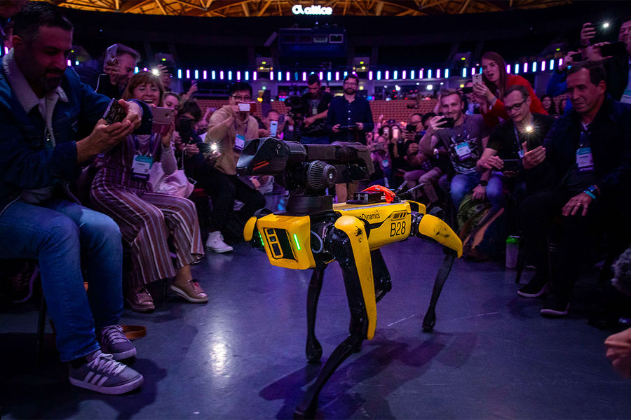 Робот-собака от компании Boston Dynamics