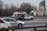 Последствия погони за автомобилем BMW на МКАД в районе Фруктового парка, 26 ноября 2021 года