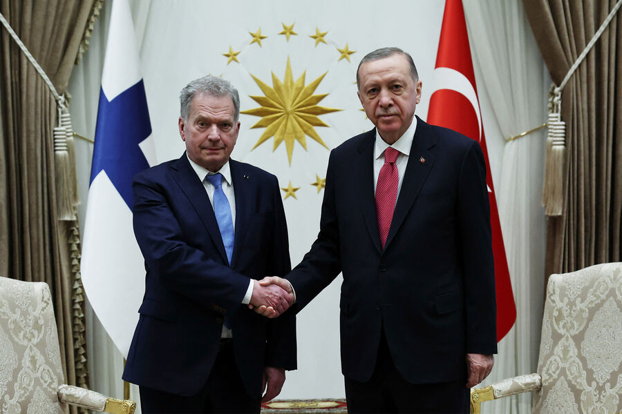 Президент Турции Реджеп Тайип Эрдоган и президент Финляндии Саули Ниинистё во время встречи в Анкаре, Турция, 17 марта 2023 года