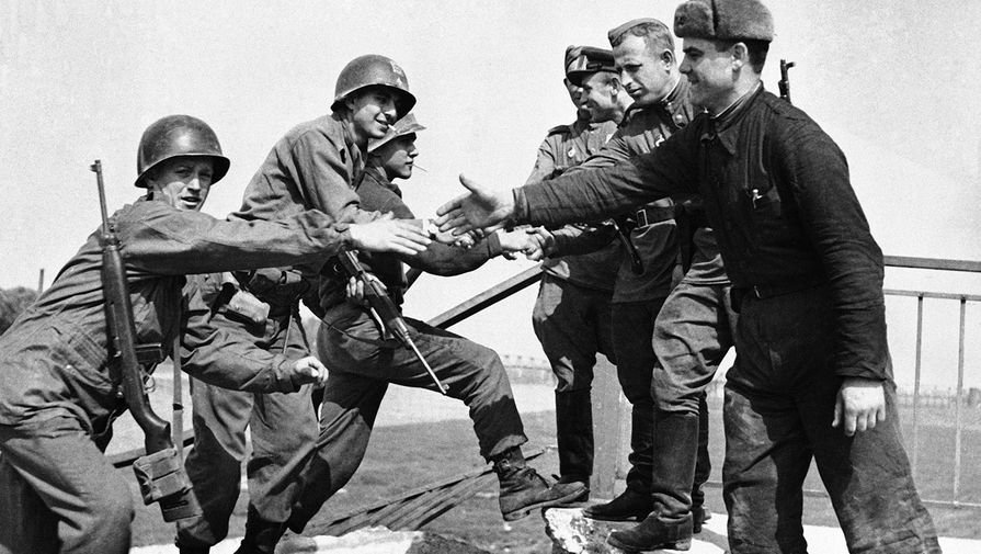 Встреча советских и американских войск на Эльбе, Торгау, апрель 1945 года