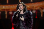 Тамара Гвердцители во время выступления на концерте «Звездный юбилей Юрия Николаева», 2018 год
