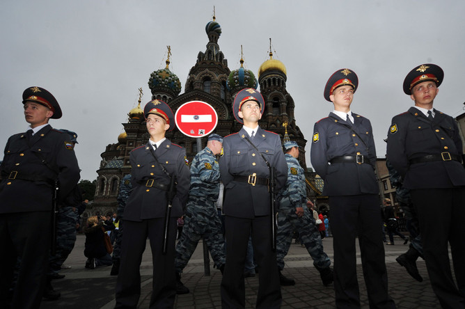 Смольный согласовал на 15 сентября сразу три оппозиционных демонстрации