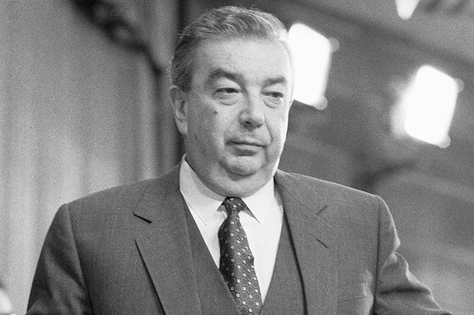 Директор центральной службы разведки СССР Евгений Примаков, 1991