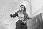 Актриса Клара Лучко в роли Ольги в фильме «Чужое имя», 01 сентября 1966 года