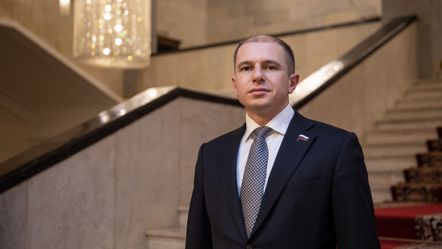 Депутат Романов: новый антисанкционный пакет законов защитит экономику России