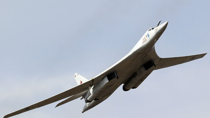 Ракетоносцы Ту-160 получили на вооружение крылатые ракеты Х-БД