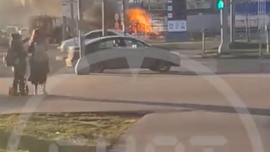 Момент взрыва грузовика на АЗС в Зеленограде попал на видео