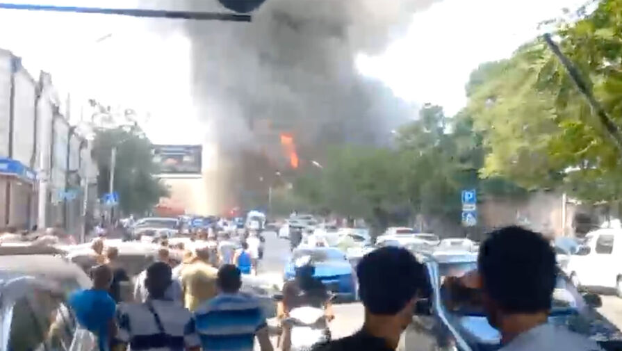 В Ереване пожарные локализовали пожар на рынке Сурмалу