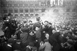 На Красной площади в день окончания Великой Отечественной войны, 9 мая 1945 года