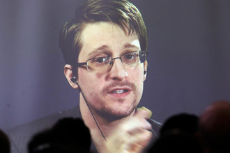 Картинки по запросу Сноуден отреагировал на арест Ассанжа