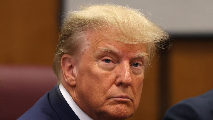 Трамп заявил, что доллар может перестать быть мировой валютой из-за политики Байдена