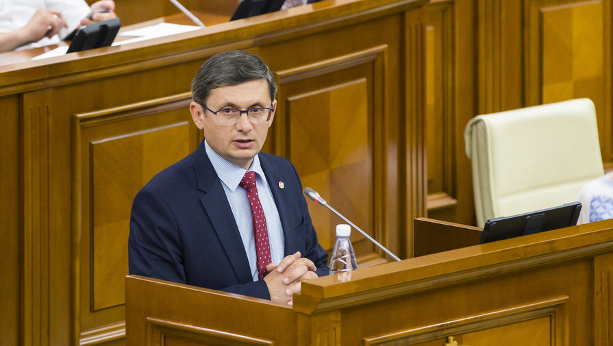 Глава парламента Гросу предложил больше инвестировать в оборонную систему Молдавии