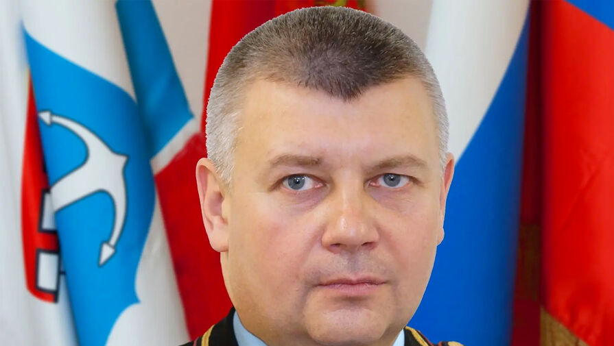 ФСБ обыскивает жилье и рабочее место главы ГИБДД Санкт-Петербурга и области