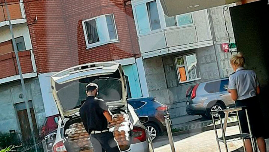 Вкусно - и точка проведет проверку случая доставки булочек в заведение сети на такси