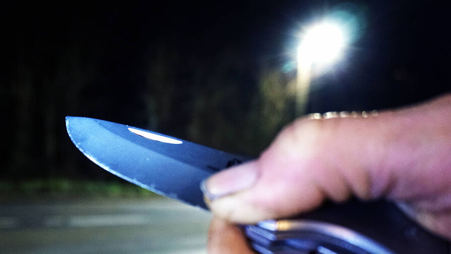В Кемеровской области студент спас контролера автобуса от пьяного пассажира с ножом