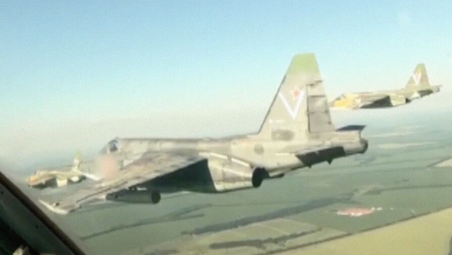 Минобороны РФ показало кадры работы штурмовиков Су-25 в зоне спецоперации