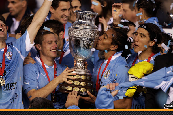Кубок Америки — 2011. Сборная Уругвая празднует победу