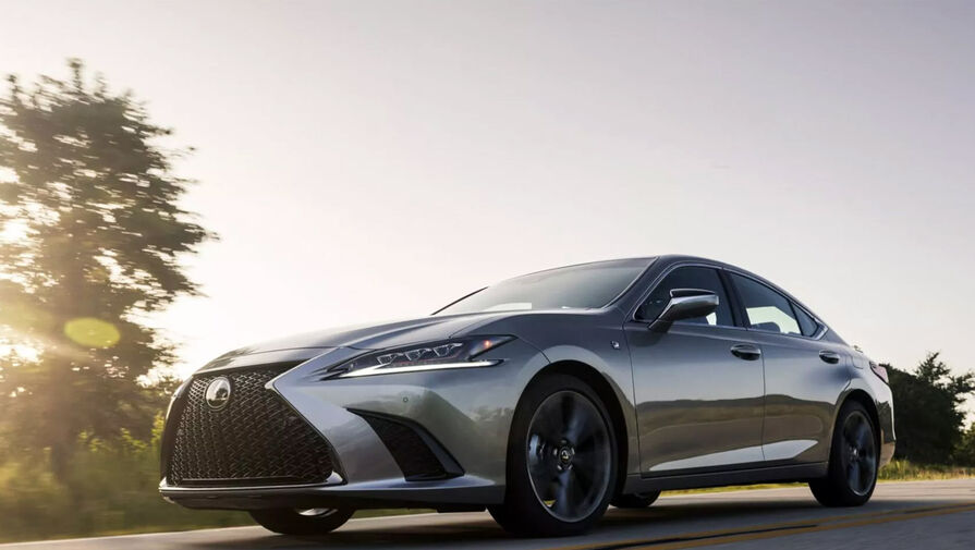 Lexus сохранит производство седанов из-за китайских покупателей