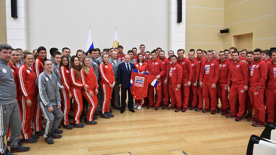 Владимир Путин во время встречи с&nbsp;российскими спортсменами – участниками XXIII Олимпийских зимних игр 2018, 31 января 2018 года 