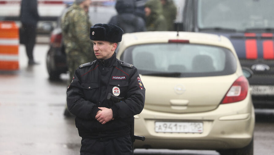 Десятки автомобилей остались на парковке "Крокус Сити Холла" в Красногорске