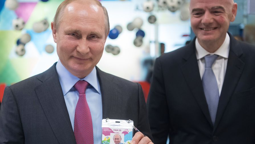 Президент России Владимир Путин и глава ФИФА Джанни Инфантино