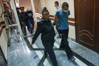 Бывших полицейских казанского ОВД «Дальний», подвергавших задержанных пыткам, решили судить в закрытом режиме