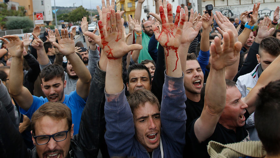 В день референдума в Каталонии в столкновениях с полицией пострадало более 400 человек