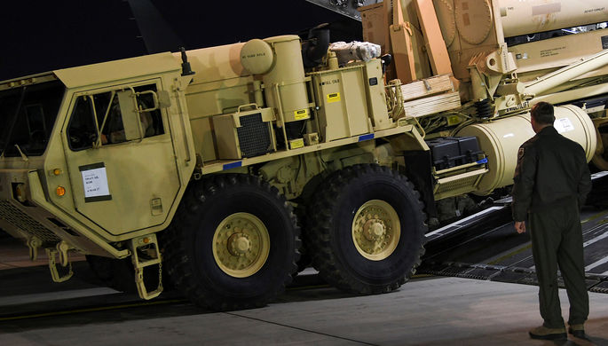 Комплекс THAAD на авиабазе Осан в южнокорейском Пхёнтхэке, 6 марта 2017 года