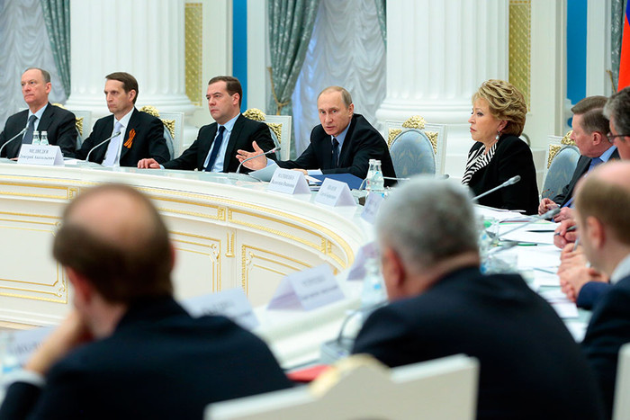 Президент РФ Владимир Путин провел совещание по исполнению «майских указов»