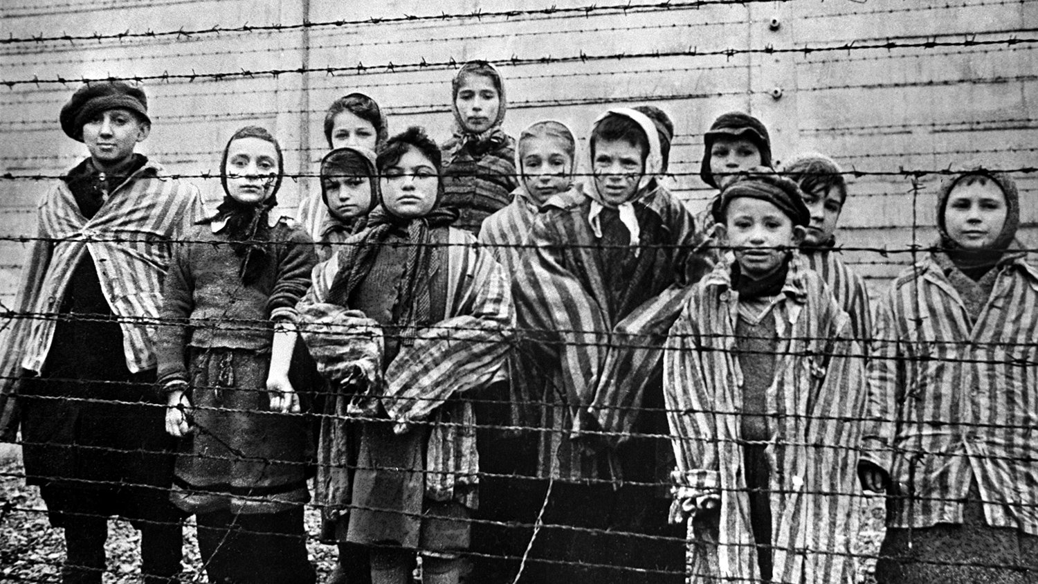 Сегодня - 75 лет со дня освобождения Освенцима, самого чудовищного изобретения человека
