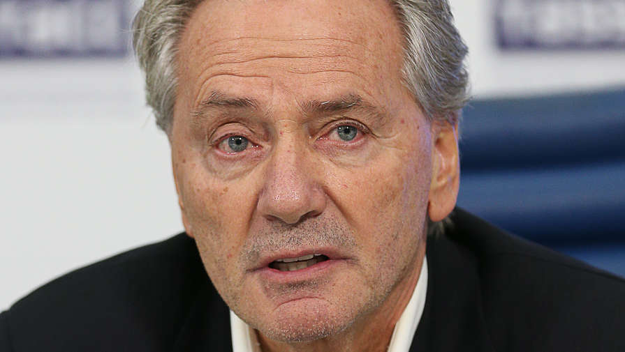 Основатель Землян заявил, что Макаревича избаловали наградами