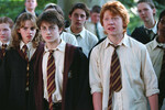 <b>Франшиза «Гарри Поттер» (2001-2011)</b>
<br><br>
Кастинг на роль Гермионы Уотсон прошла в девять лет. И на последующие десять с лишним прописалась в Хогвартсе, что сделало ее не просто суперзвездой, но самой популярной девочкой в мире. И самой богатой, причем не просто девочкой, но актрисой вообще: в 2009 году Эмма была занесена в Книгу рекордов Гиннеса как самая высокооплачиваемая артистка десятилетия. В общем, никакой ловкости рук — одна магия.
