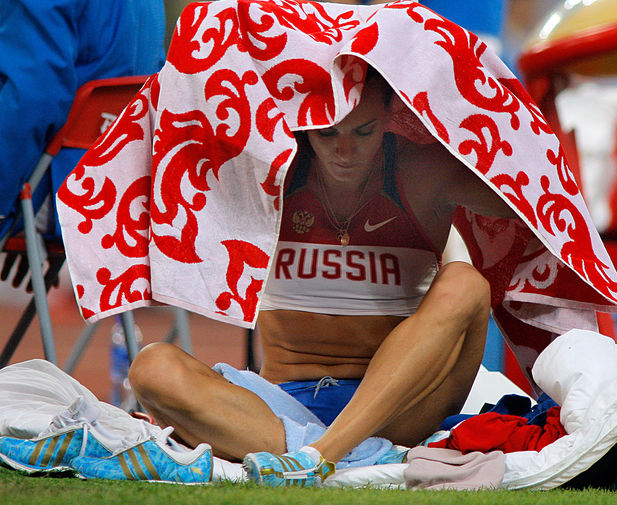 Российская спортсменка Елена Исинбаева, завоевавшая золотую медаль в&nbsp;прыжках с&nbsp;шестом, на&nbsp;Олимпийских играх в&nbsp;Пекине, 2008&nbsp;год