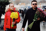 Во время церемонии прощания с певицей Юлией Началовой на Троекуровском кладбище, 21 марта 2019 года