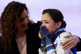 Чемпионка Европы – 2016 Евгения Медведева со своим тренером Этери Тутберидзе