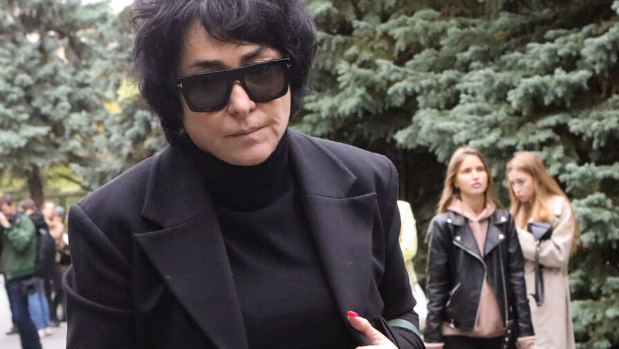 Лолита заявила, что женщины впадают в депрессию после расставания из-за завышенных ожиданий
