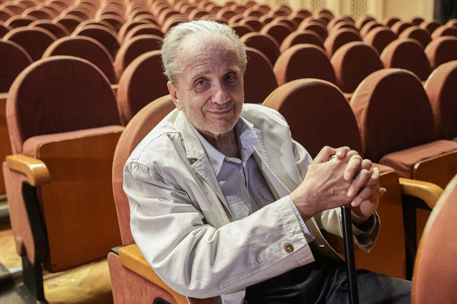 Евгений Стеблов во время сбора труппы Государственного академического театра имени Моссовета, 2025&nbsp;год