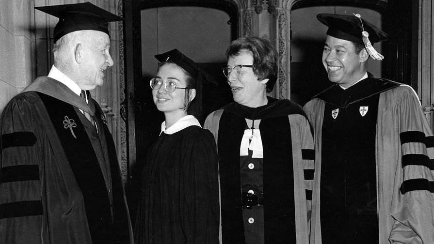 Хиллари Клинтон (вторая слева) &mdash; студентка колледжа Уэллсли, 1969&nbsp;год