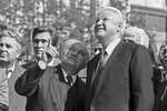 Президент РФ Борис Ельцин и мэр Москвы Юрий Лужков на праздновании Дня города в Москве, 1993 год