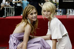 В 2004 году Мэри-Кейт (слева) и Эшли Олсен получили звезду на голливудской Аллее славы 