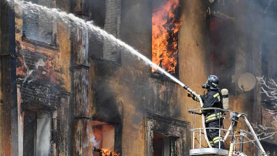 Источник сообщил об увеличении числа погибших при пожаре в военном НИИ в Твери