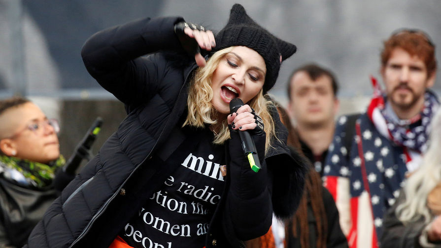 Певица Мадонна выступает на&nbsp;&laquo;женском марше&raquo; в&nbsp;Вашингтоне