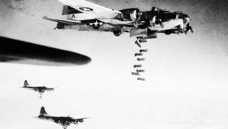 ВВС США бомбят Дрезден, 1945 год