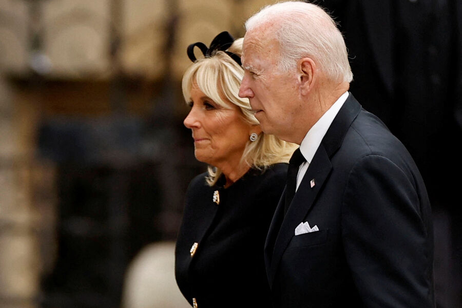 Президент США Джо Байден и первая леди США Джилл Байден на&nbsp;похоронах королевы Елизаветы II, 19&nbsp;сентября 2022&nbsp;года
