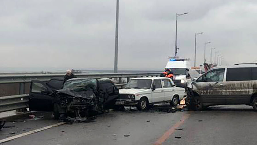 Момент смертельной аварии на Крымском мосту попал на видео